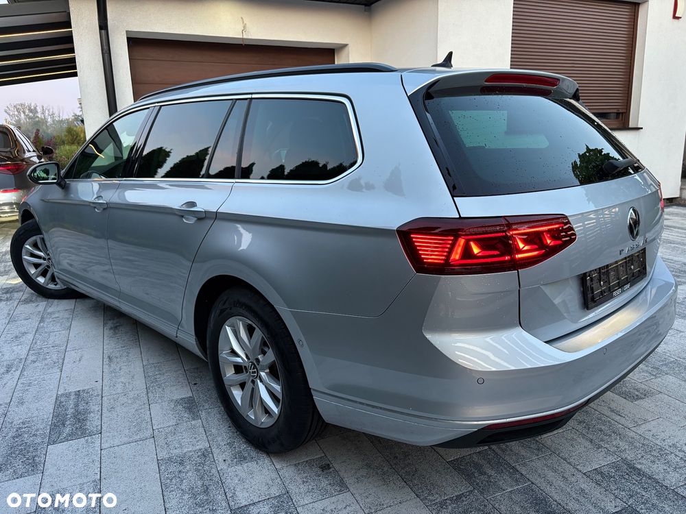 Volkswagen Passat Variant 2.0 TDI SCR DSG Business - 33