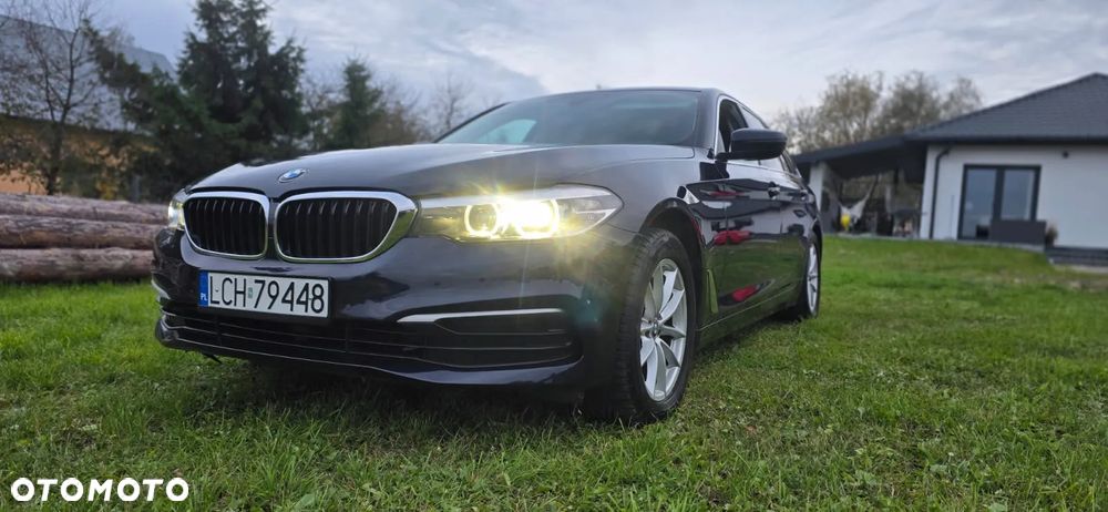 BMW Seria 5 520i - 22