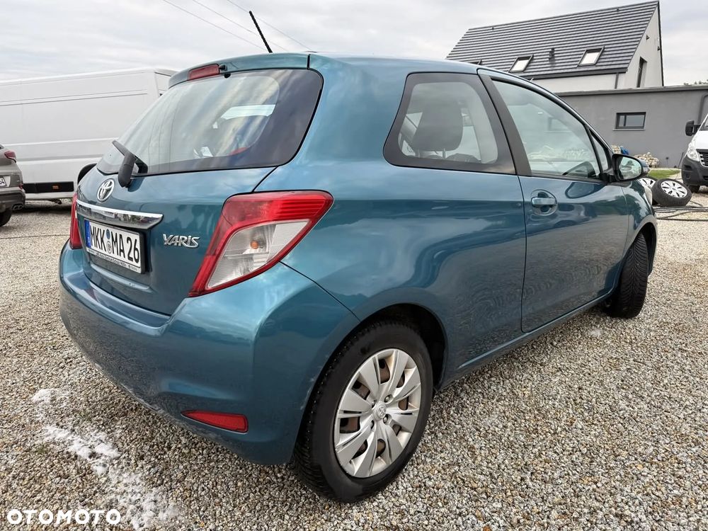 Toyota Yaris - 5