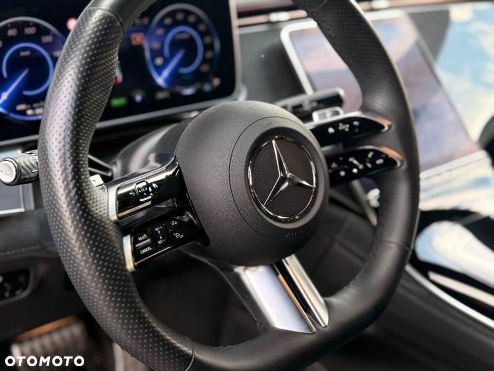 Mercedes-Benz EQE 350+ 90.5kWh AMG Line - 13