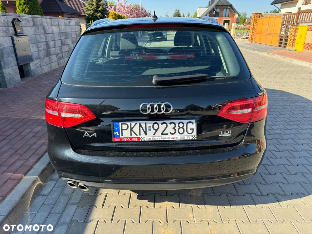 Audi A4 Avant 2.0 TDI quattro design - 11