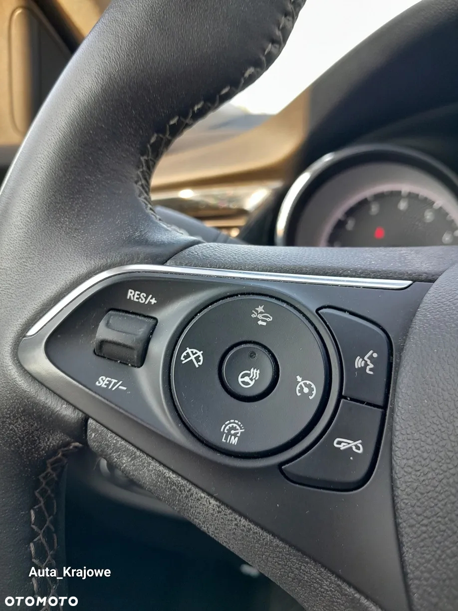 Opel Insignia 1.5 T Elite S&S - 25