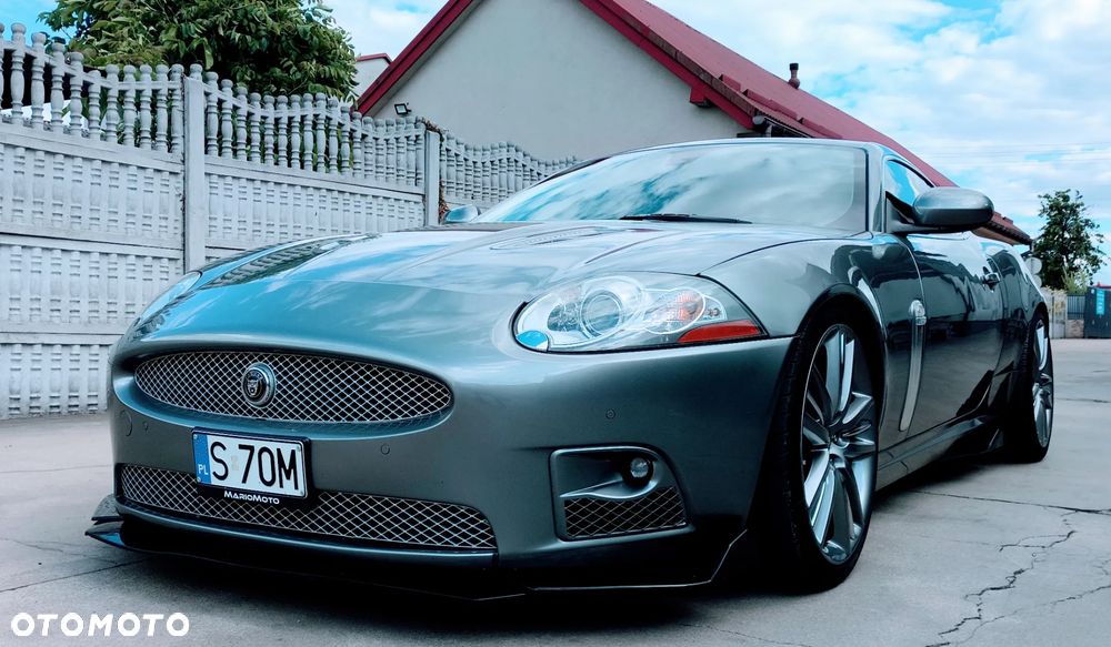 Jaguar XK XKR - 10