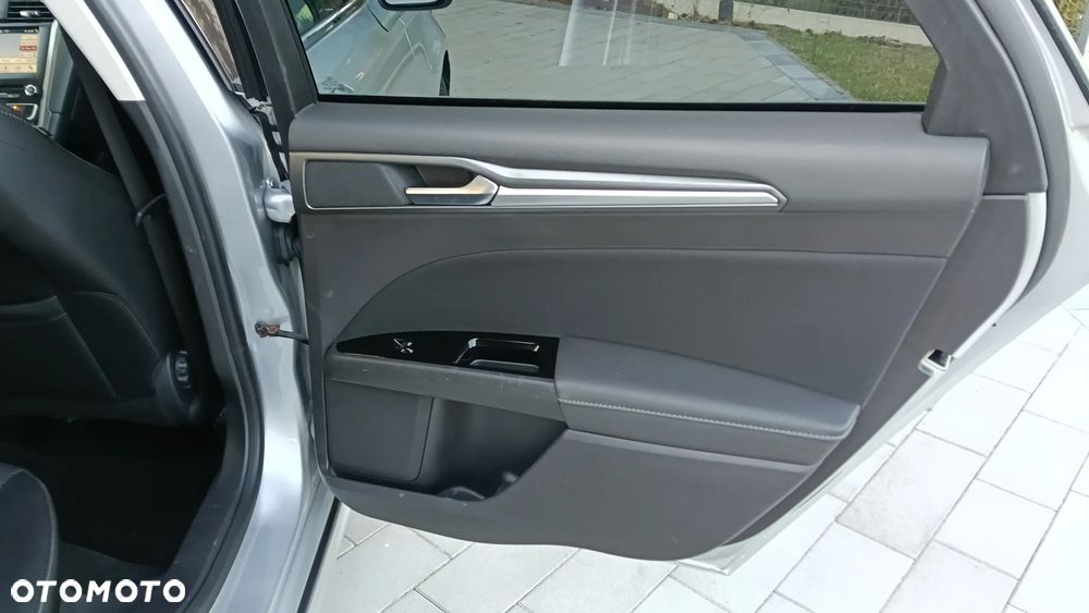 Ford Mondeo 2.0 TDCi STart-Stopp PowerShift-Aut Titanium - 35