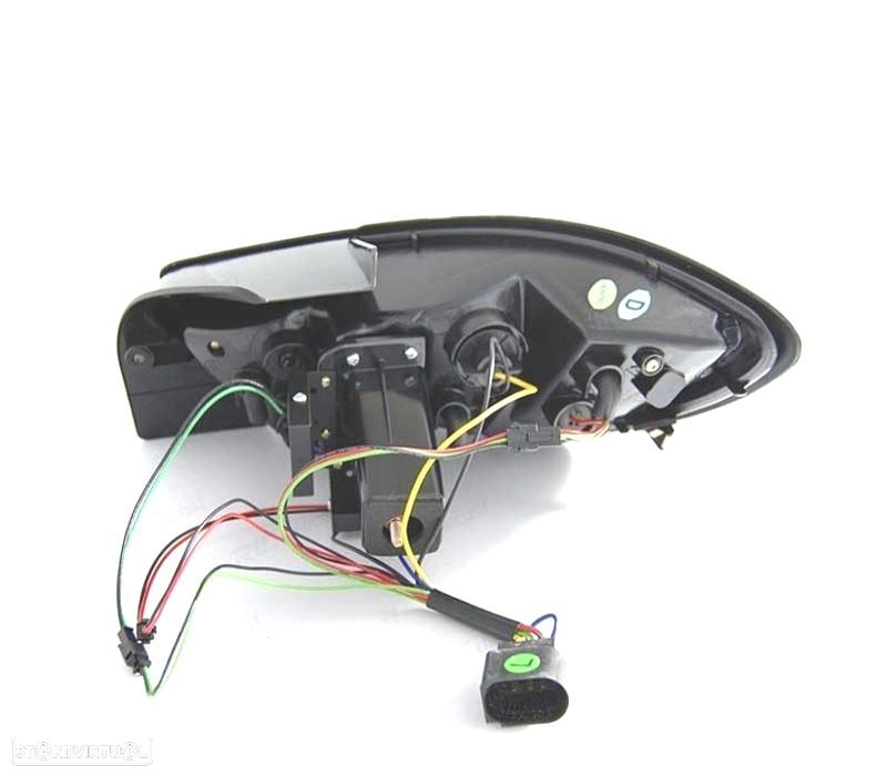 FAROLINS TRASEIROS PARA SEAT IBIZA 08-12 LIGHT BAR FUNDO VERMELHO CROMADO 3 PORTAS - 2