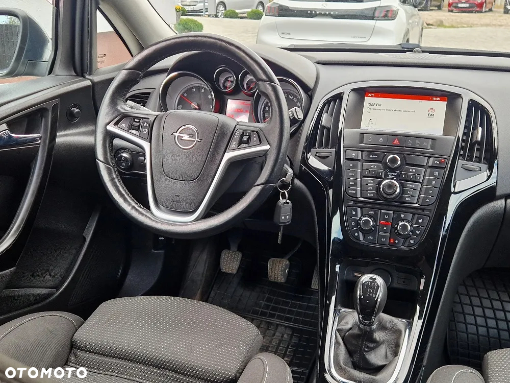 Opel Astra IV 1.6 CDTI Cosmo - 12