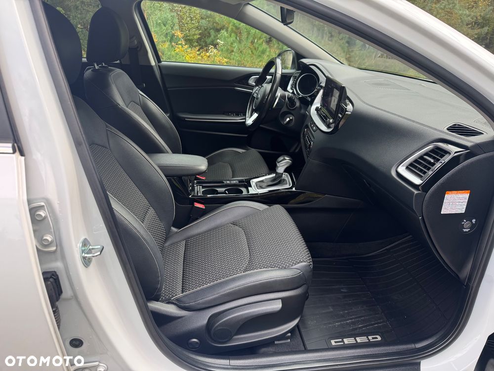 Kia Ceed 1.6 CRDi SCR L Business Line DCT - 30