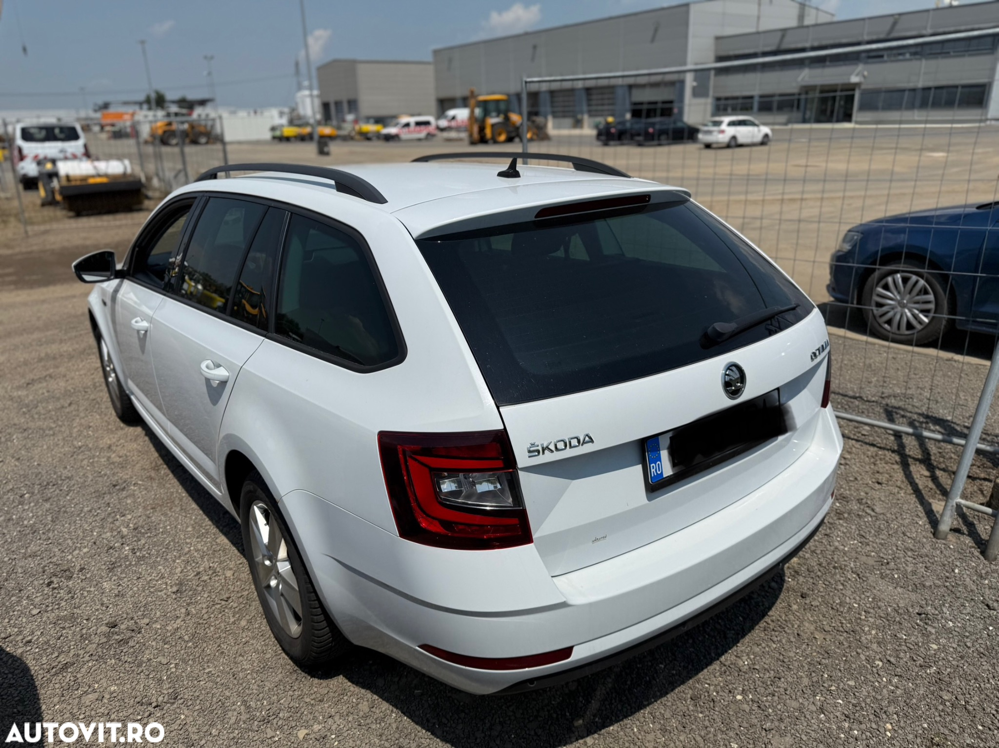 Skoda Octavia Combi 2.0 TDI DSG Style - 12