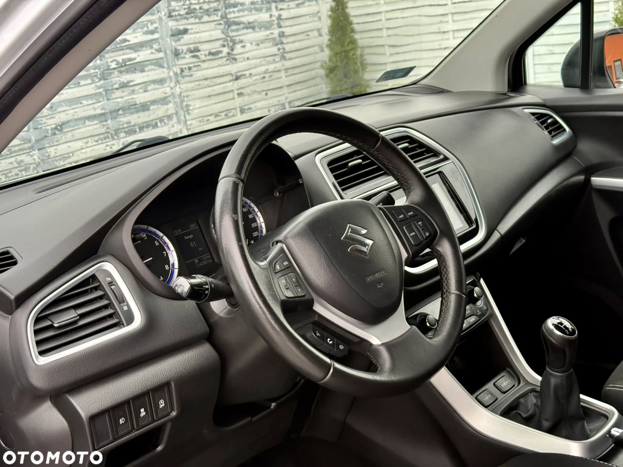 Suzuki SX4 S-Cross 1.0 T Premium - 9