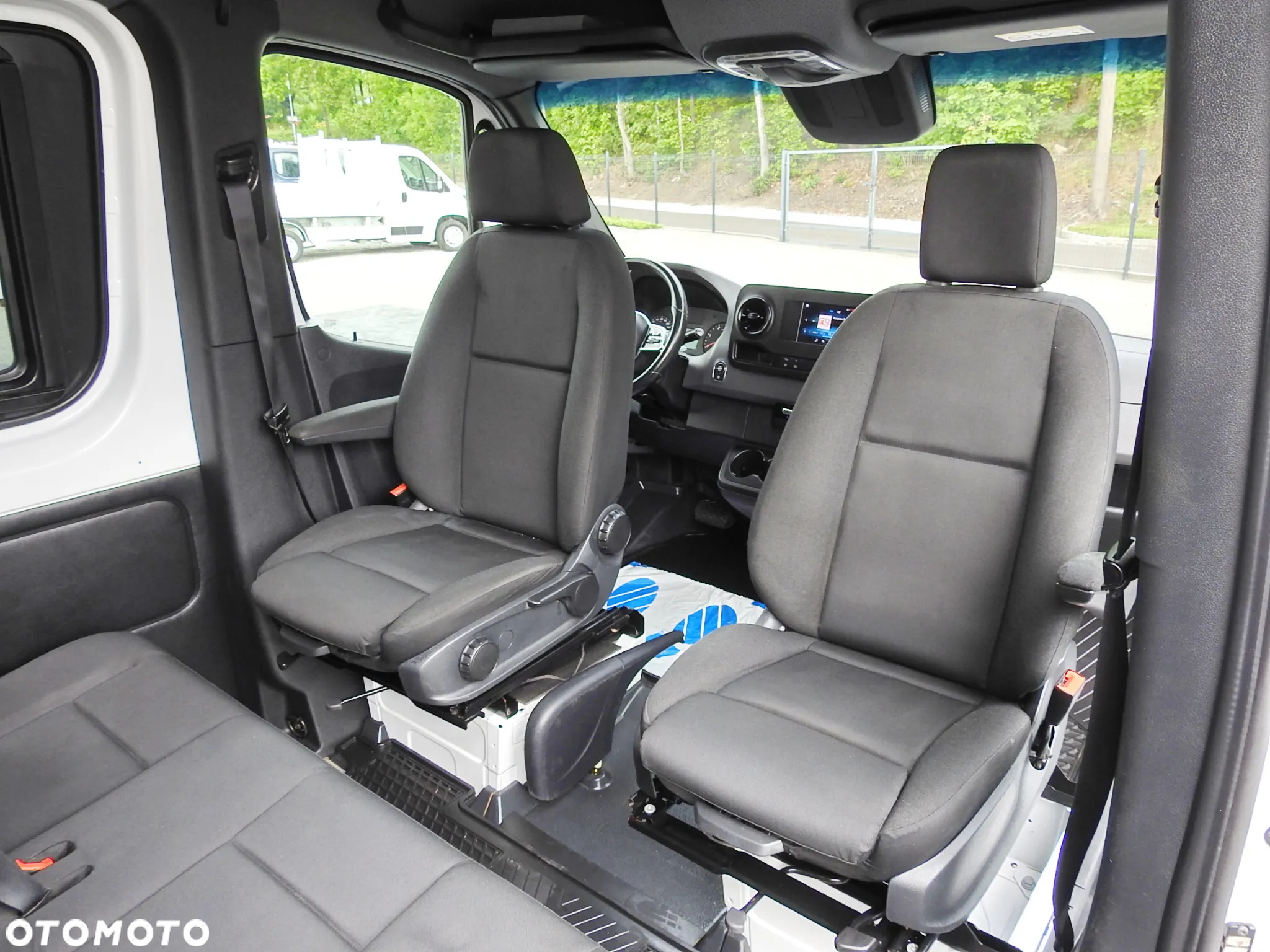Mercedes-Benz SPRINTER FURGON BRYGADÓWKA 5 MIEJSC TEMPOMAT NAWIGACJA KLIMATYZACJA AUTOMAT 160KM [ 189239 ] - 40