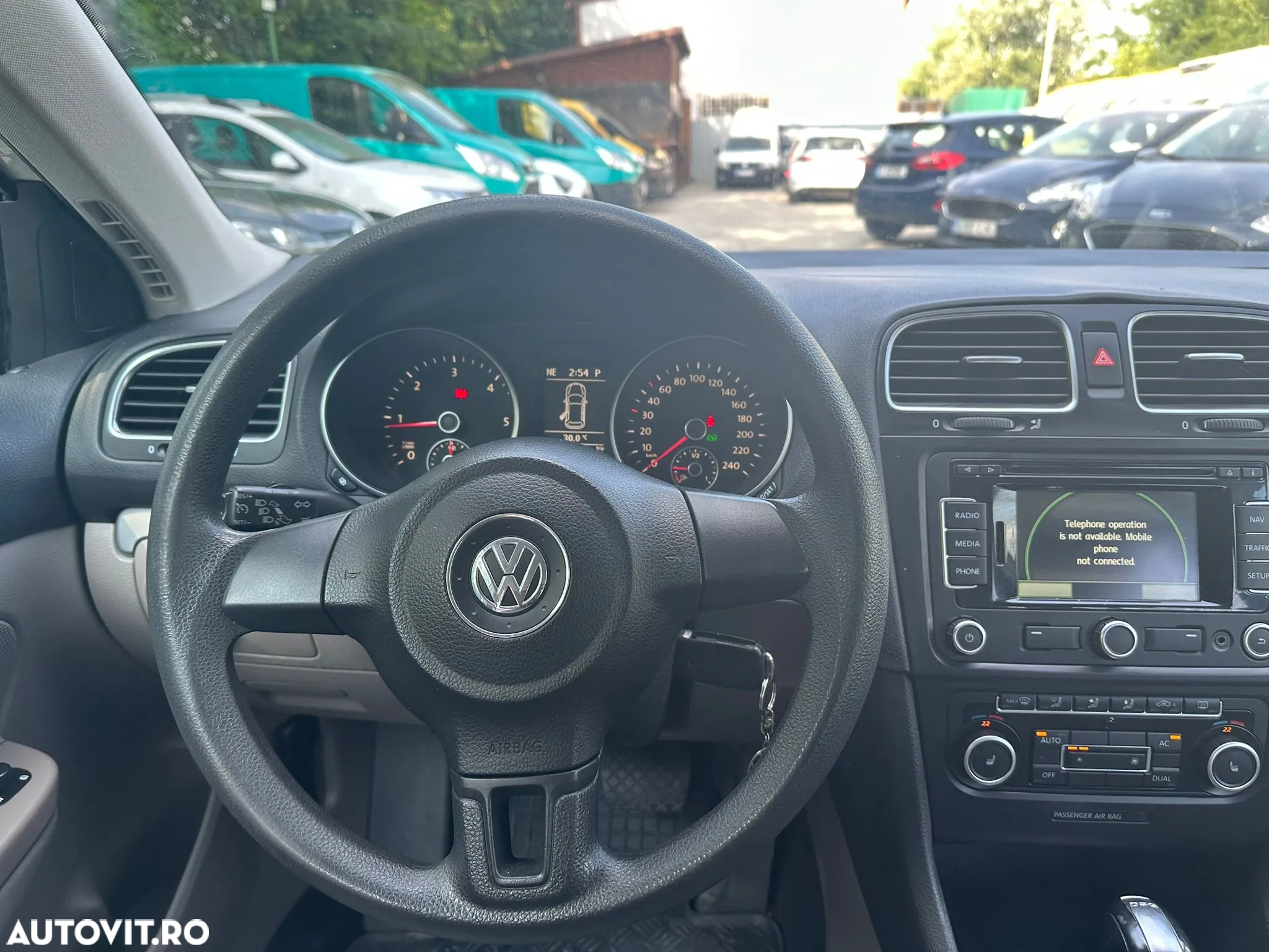 Volkswagen Golf - 18