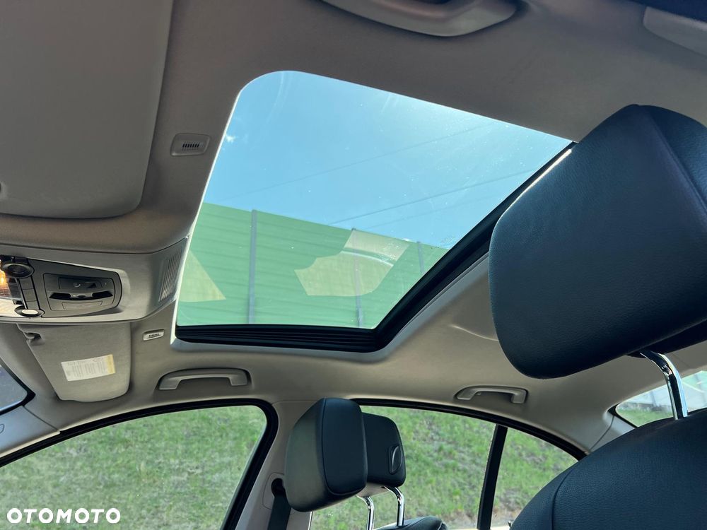 BMW Seria 5 - 23