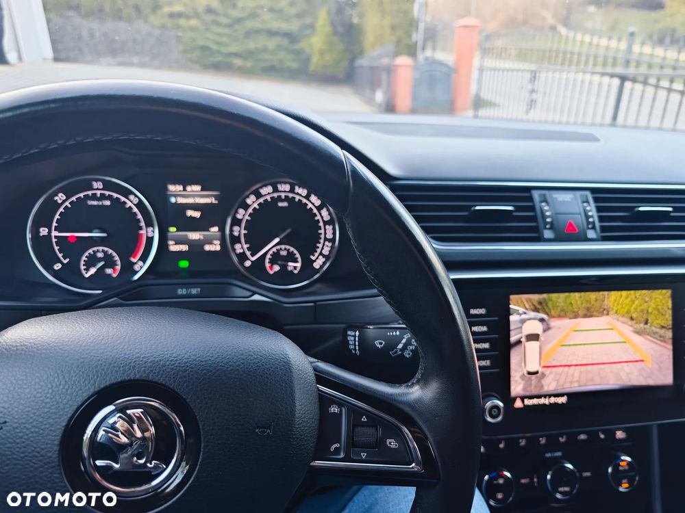 Skoda Superb 2.0 TDI Style - 24
