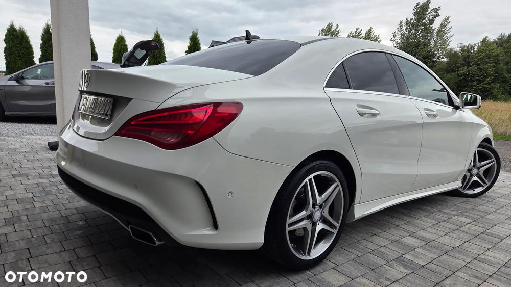 Mercedes-Benz CLA 180 7G-DCT AMG Line - 19