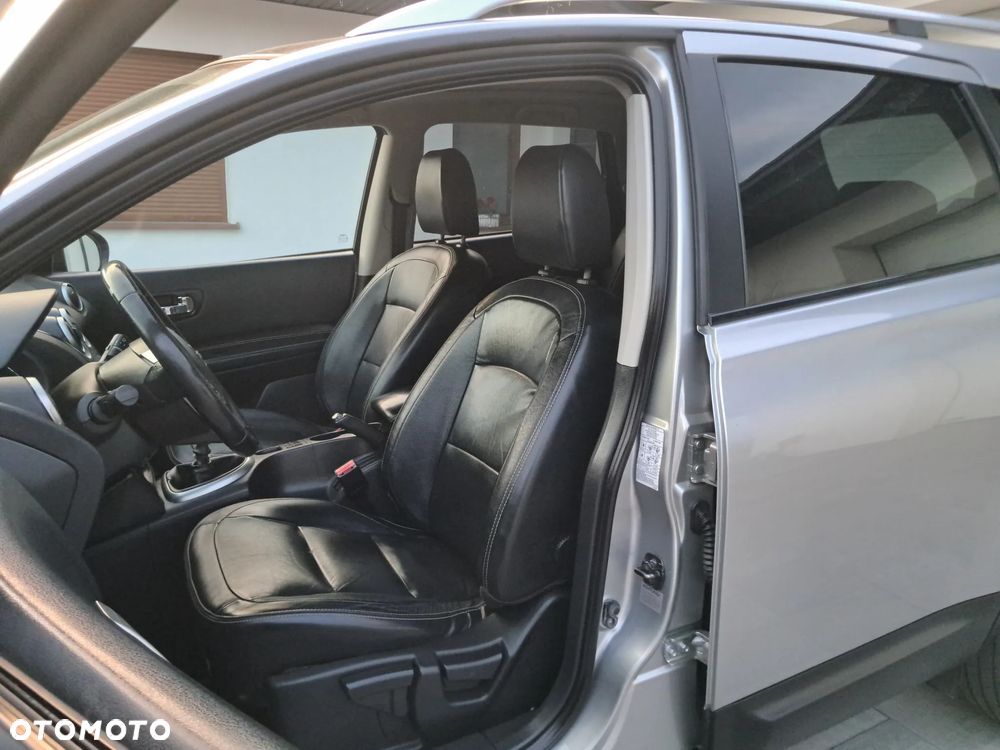 Nissan Qashqai+2 2.0 Tekna Premium - 10