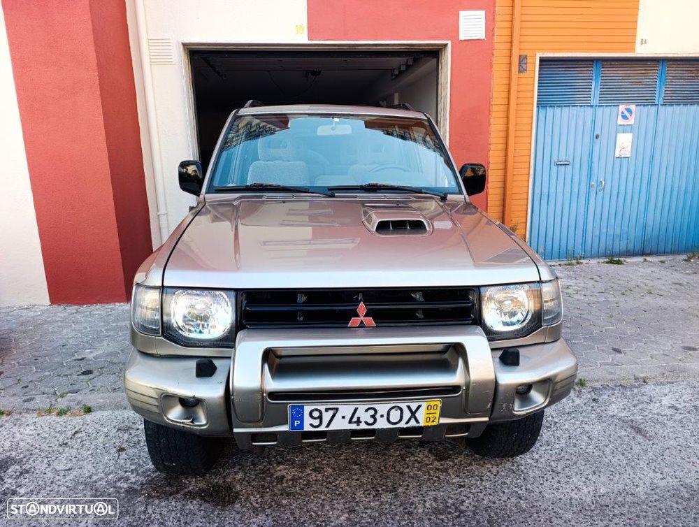 Mitsubishi Pajero 2.8 TD GLS - 2