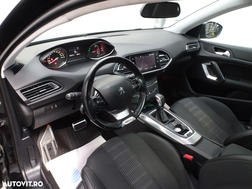 Peugeot 308 BlueHDi FAP 150 EAT6 Stop&Start GT-Line Edition - 9