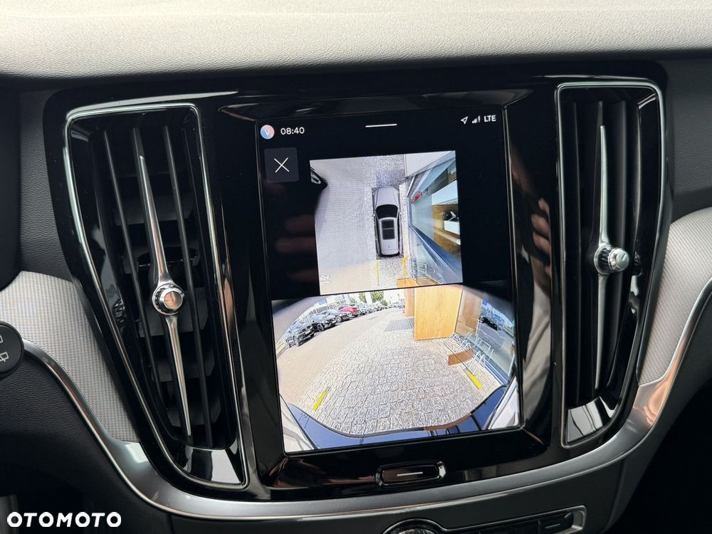 Volvo V60 B4 B Plus Dark - 21