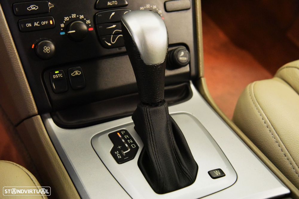 Volvo XC 90 2.4 D5 7L Executive - 18