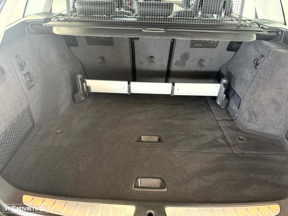 BMW 318 d Touring Navigation - 30