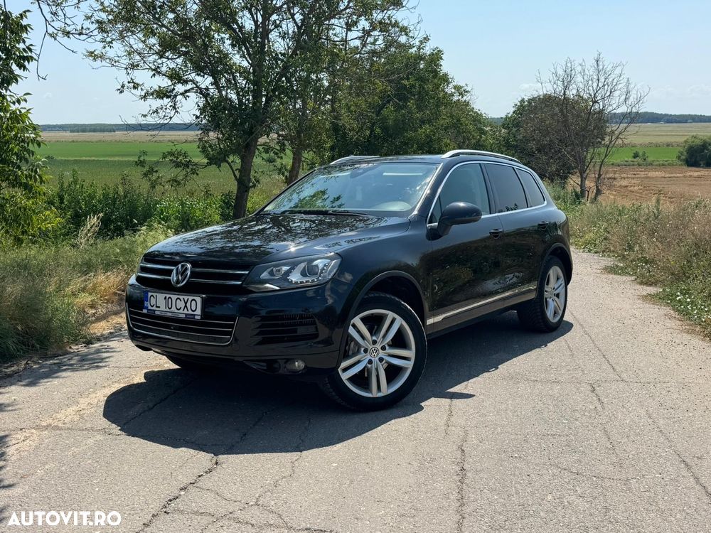 Volkswagen Touareg - 1