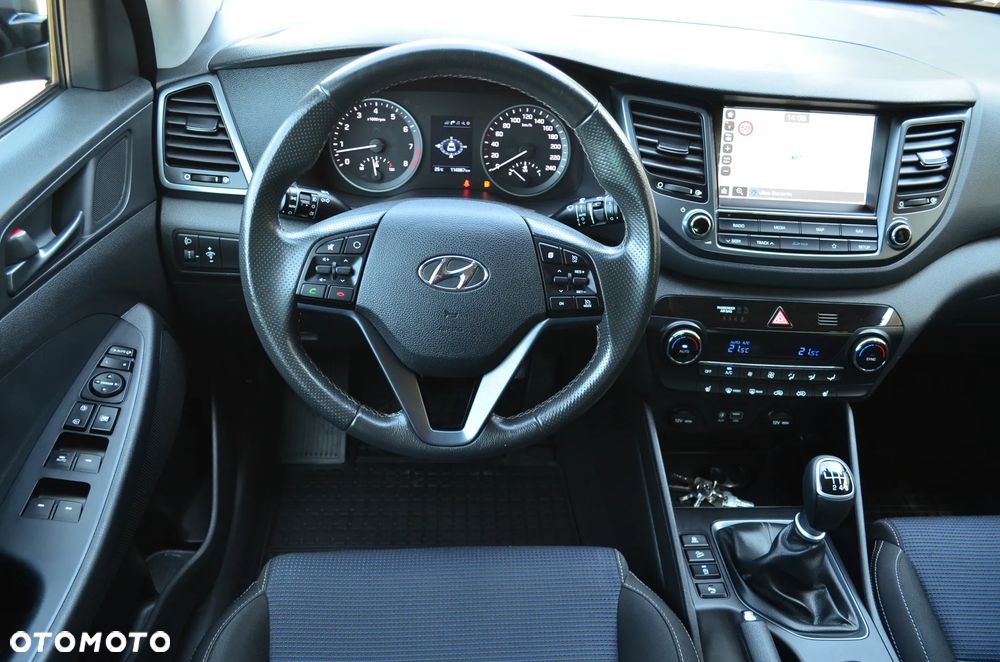 Hyundai Tucson blue 1.6 GDi 2WD Navi - 21