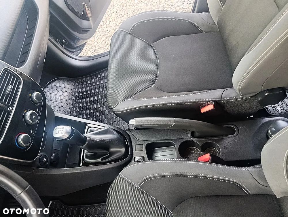 Renault Clio 1.2 16V Limited 2018 - 16