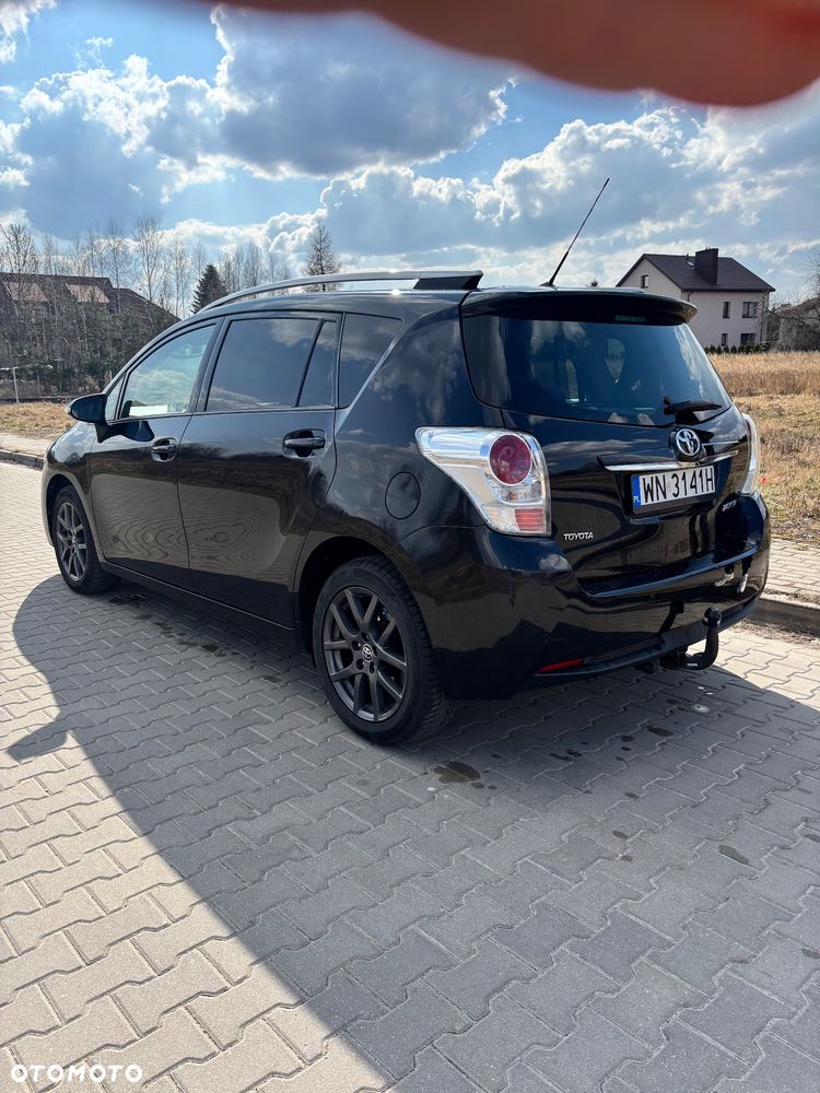 Toyota Verso 1.8 Prestige 7os - 4