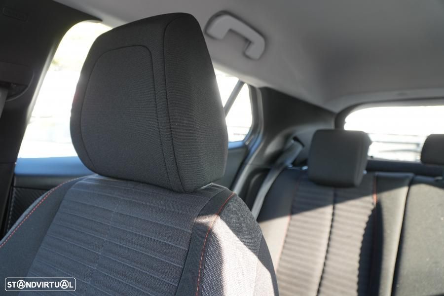 Peugeot 2008 1.2 PureTech Active Pack EAT8 - 10