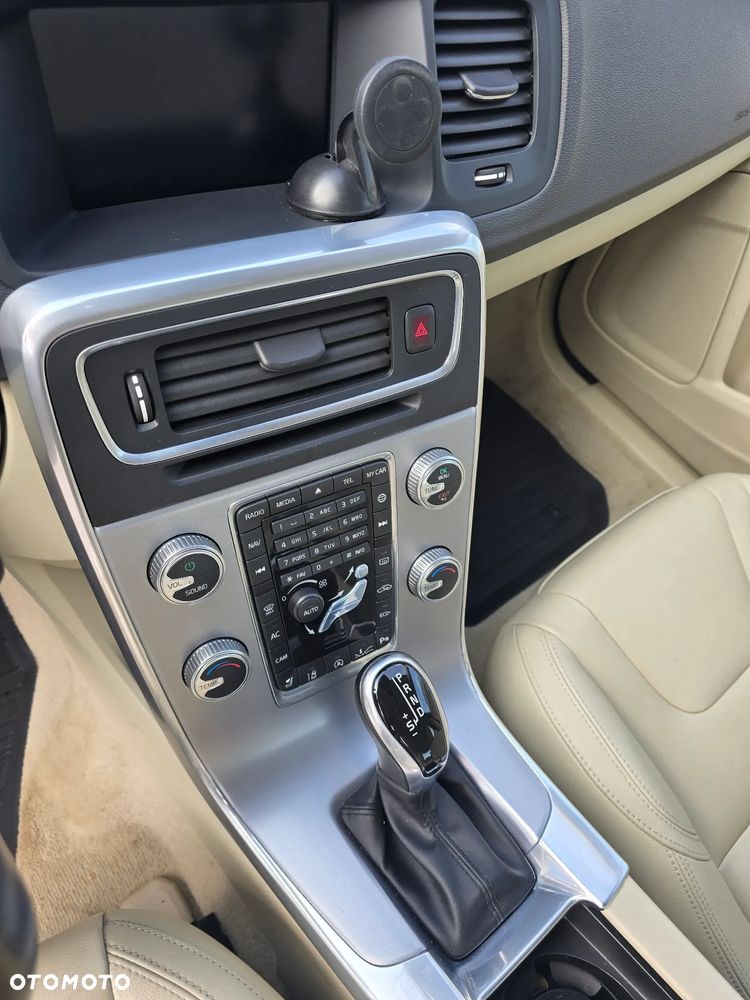Volvo S60 T5 Drive-E R-Design Momentum - 28