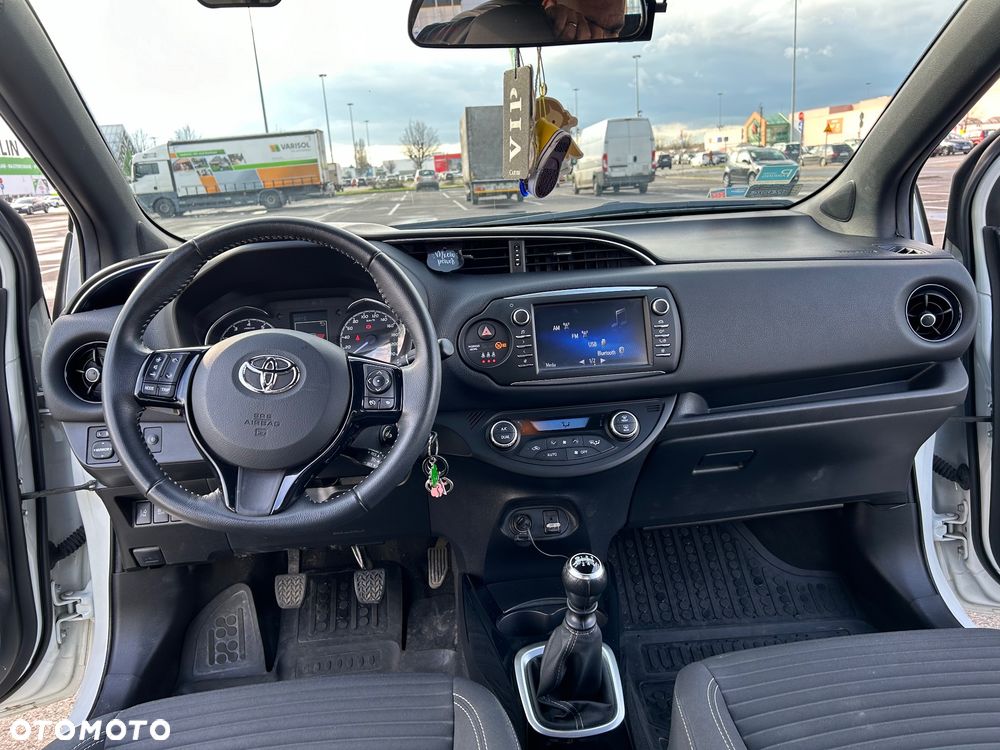 Toyota Yaris 1.5 Selection - 17