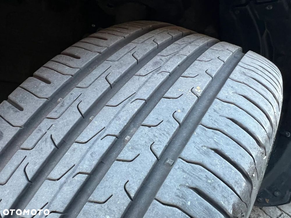 Toyota Yaris Cross Hybrid 1.5 Comfort - 33