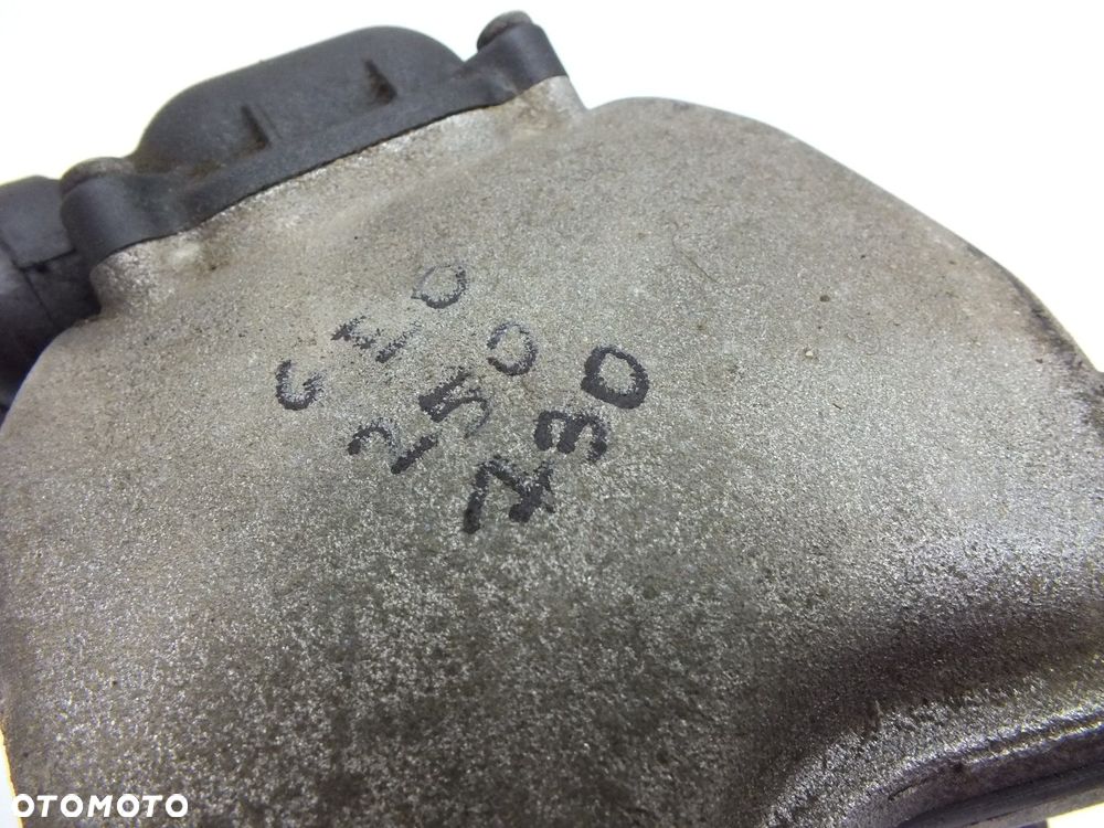 Głowica Silnika 994909 Peugeot Geopolis 250 - 2