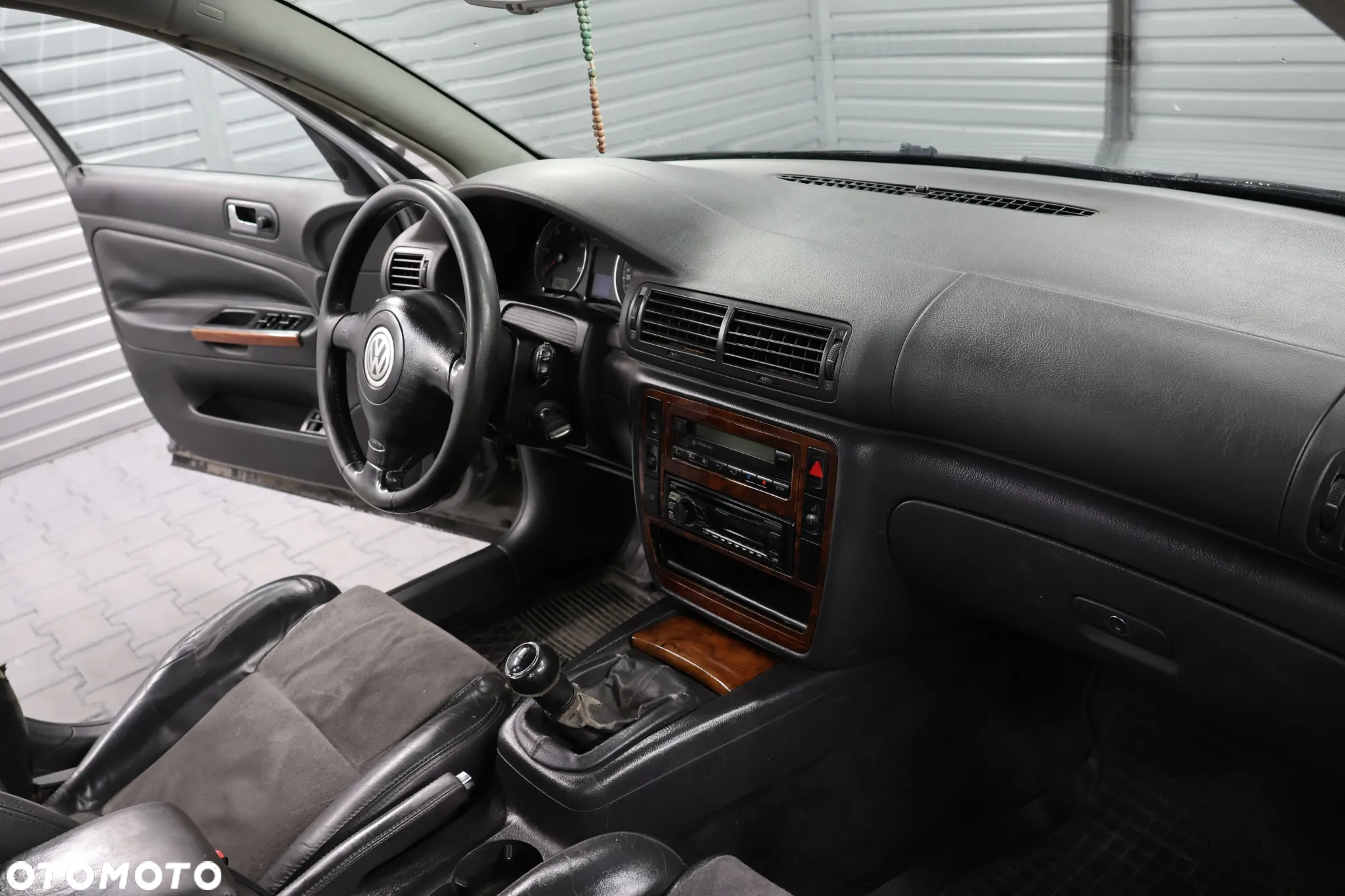 Volkswagen Passat 1.9 TDI Comfortline - 10