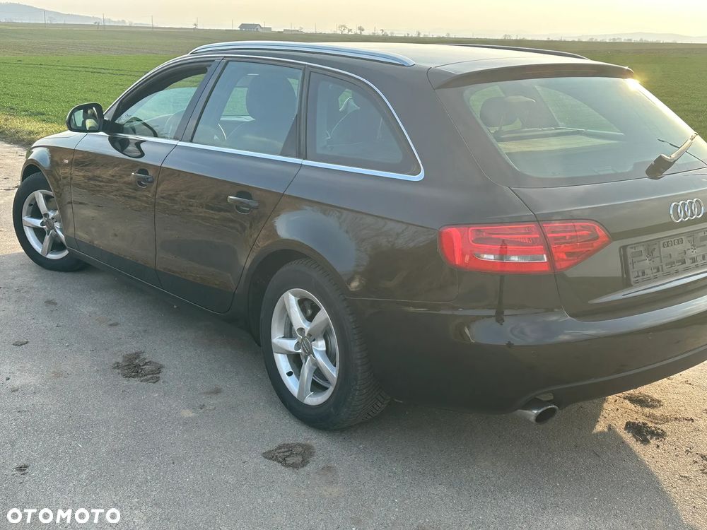Audi A4 Avant 2.0 T FSI - 13