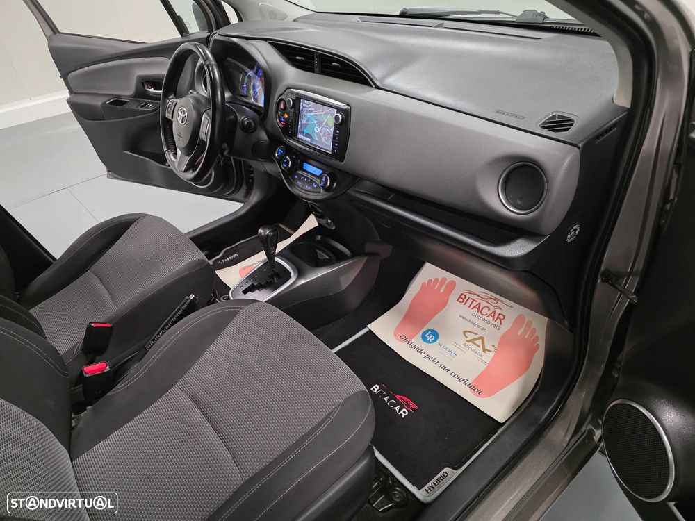 Toyota Yaris 1.5 HSD Comfort+P.Style - 41