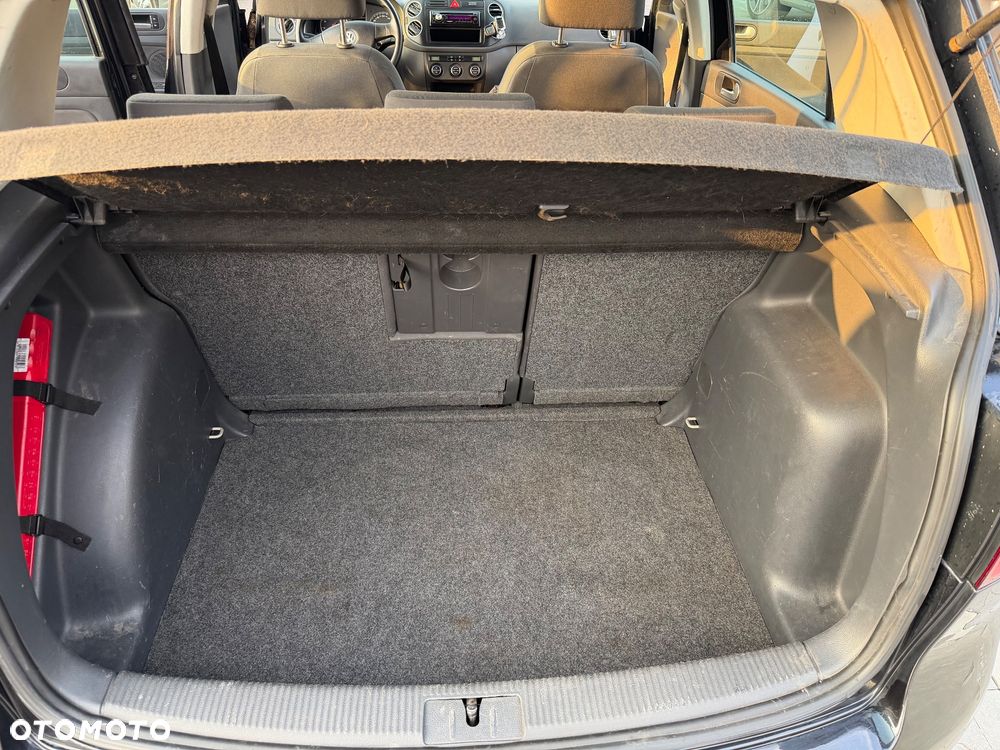 Volkswagen Golf 1.6 FSI Trendline - 6