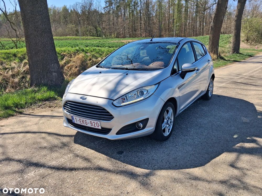 Ford Fiesta 1.5 TDCi Ambiente - 6