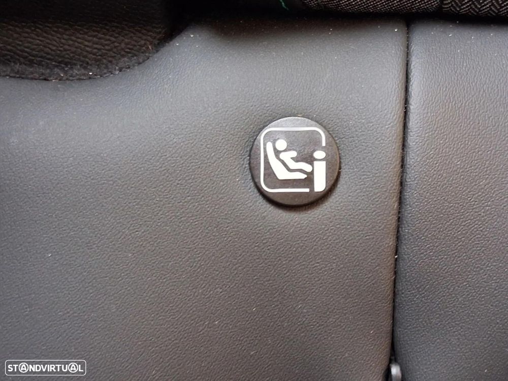 Peugeot 2008 1.2 PureTech Allure EAT8 - 56