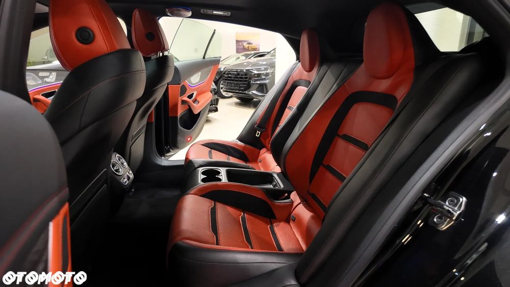 Mercedes-Benz AMG GT 63 4Matic+ Coupe Speedshift MCT 9G - 34