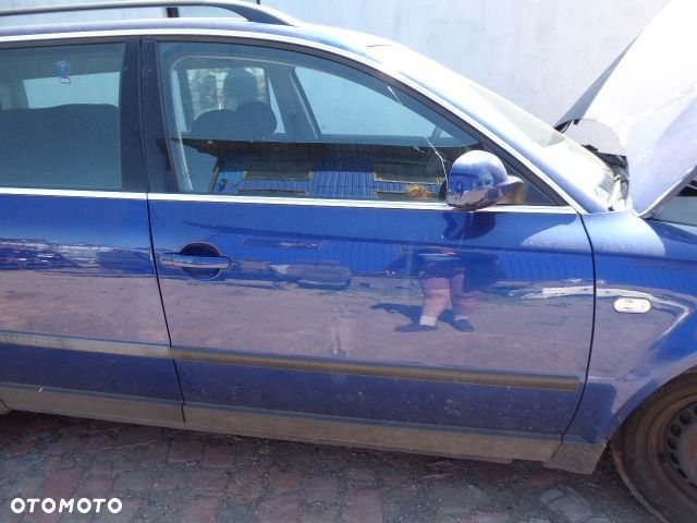 PASSAT B5 LIFT 00-05 DRZWI PRZÓD PRAWE GOŁE LC5X KOMBI 5D - 1