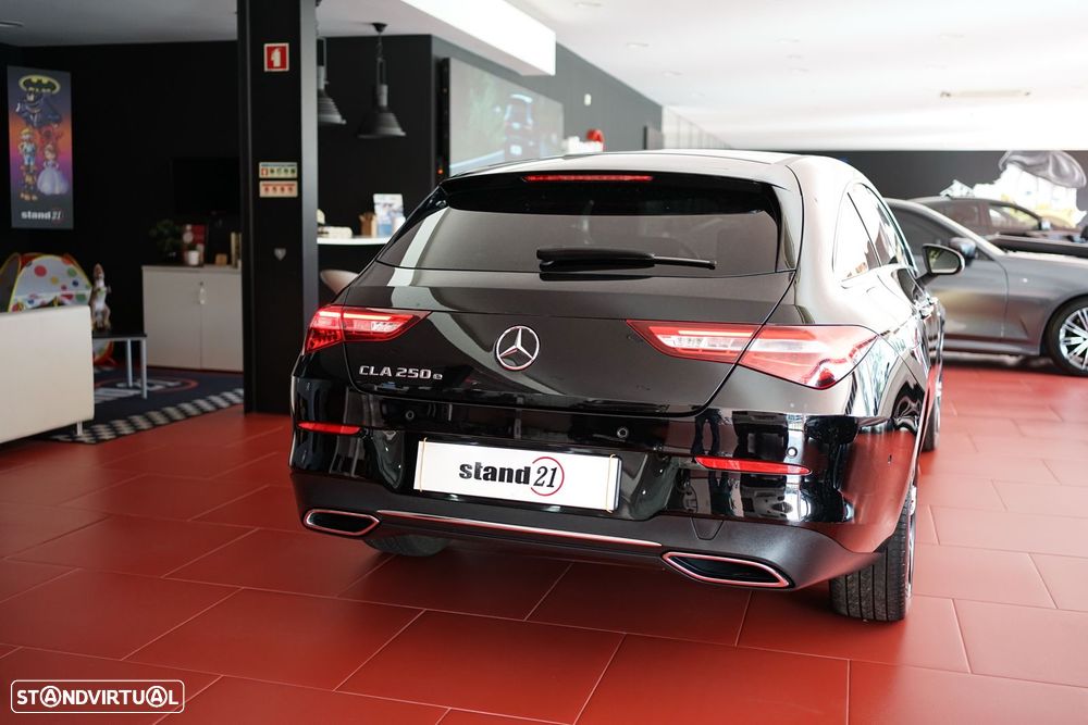 Mercedes-Benz CLA 250 e Shooting Brake Progressive - 19