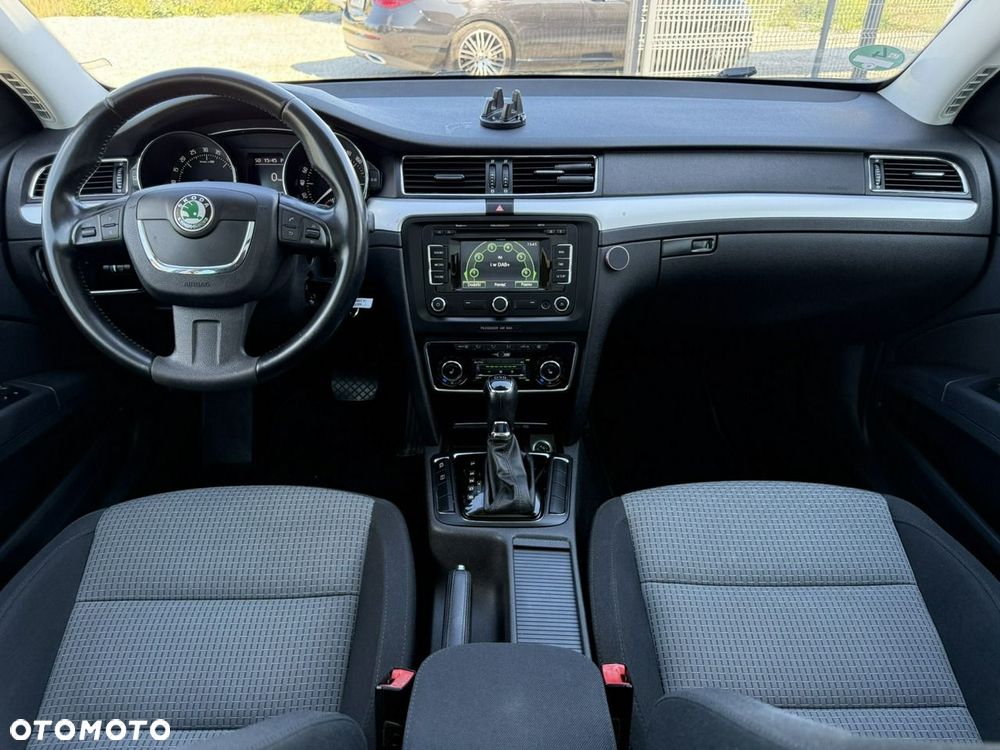 Skoda Superb 2.0 TDI Business DSG - 4