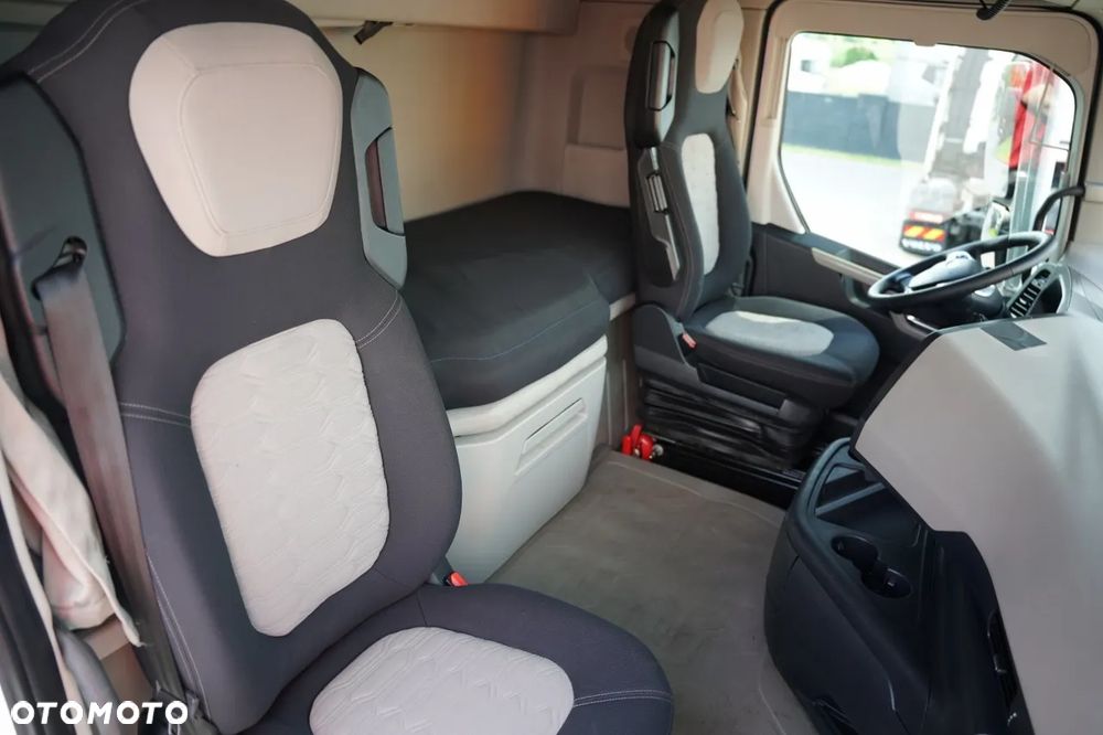 Ford F-MAX 500 / KLIMATYZACJA POSTOJOWA / EURO 6 - 37
