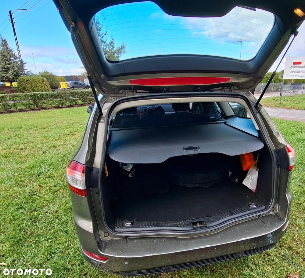 Ford Mondeo 2.0 Trend X - 12