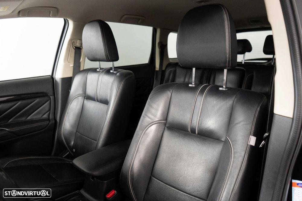 Mitsubishi Outlander 2.0 PHEV Intense Navi - 8