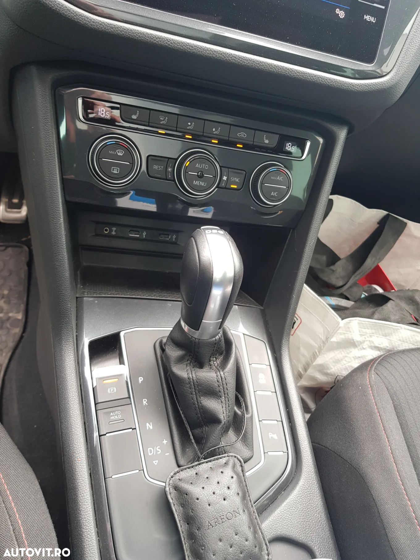Volkswagen Tiguan - 9