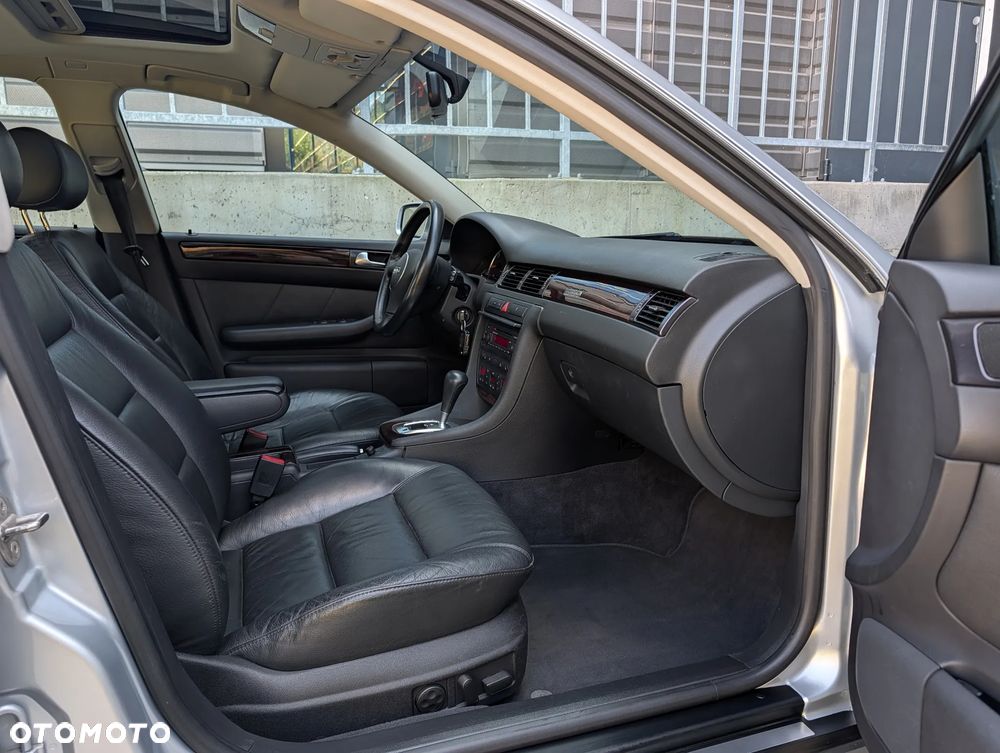 Audi A6 Limousine 2.5 TDI Quattro Tiptr - 23