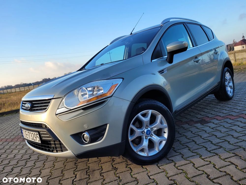 Ford Kuga 2.0 TDCi 2x4 Titanium - 3