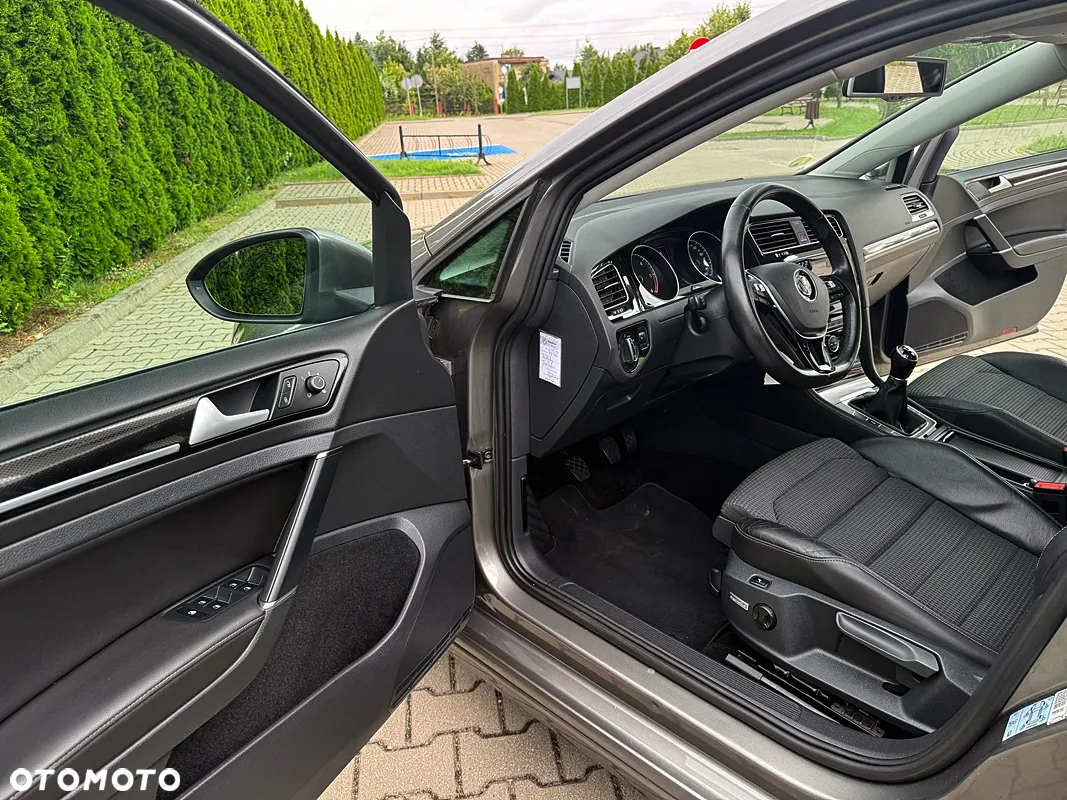 Volkswagen Golf VII 1.6 TDI BMT Highline - 17